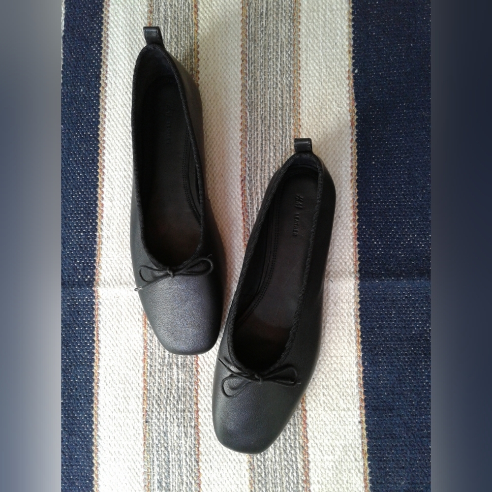H&M Black Women's Ballet Flat NEW!